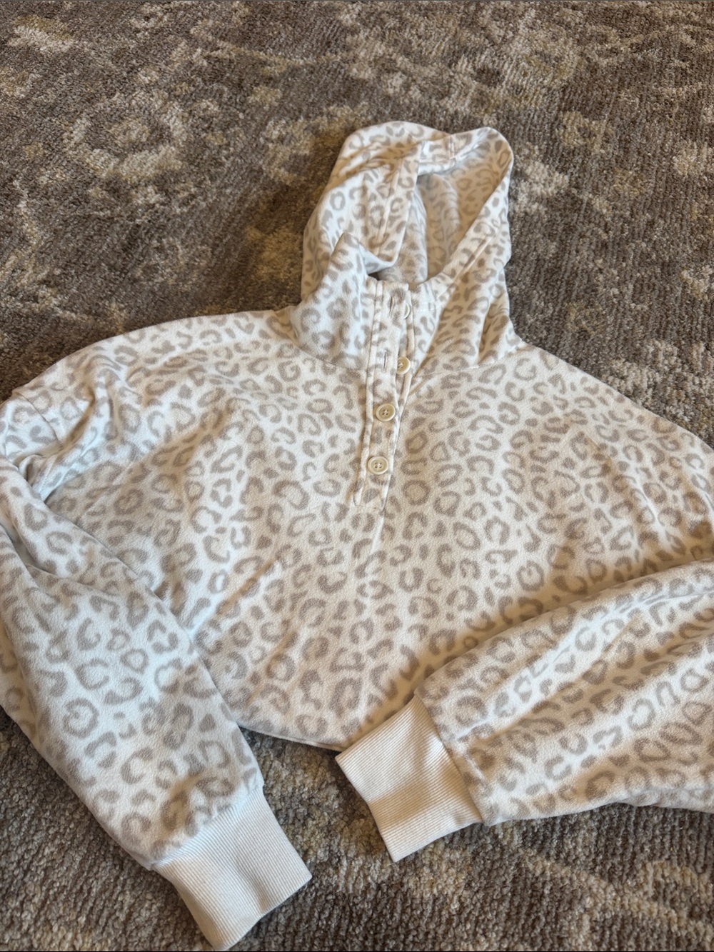 Old Navy Cream and Taupe Leopard Hooded Pullover Sweater